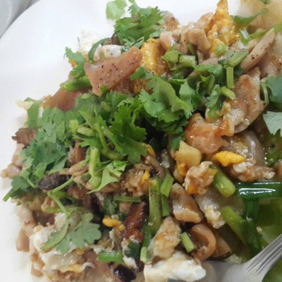 ข้าวไข่เจียวหกสหาย ตลาดรัชดาซอย4